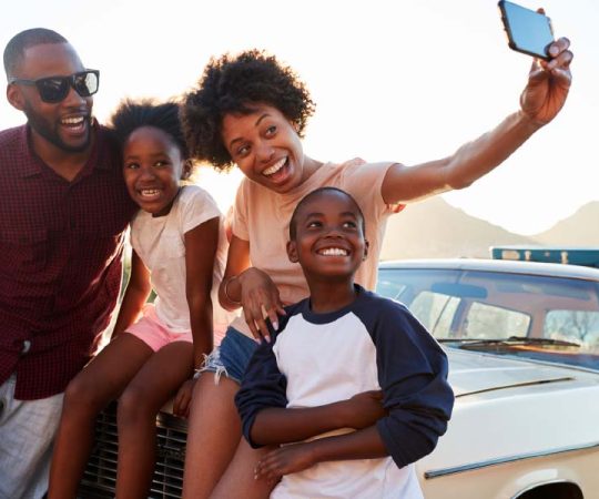 family_taking_a_selfie family_taking_a_selfie